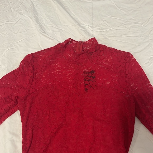 Red guess body suite - Picture 2 of 8